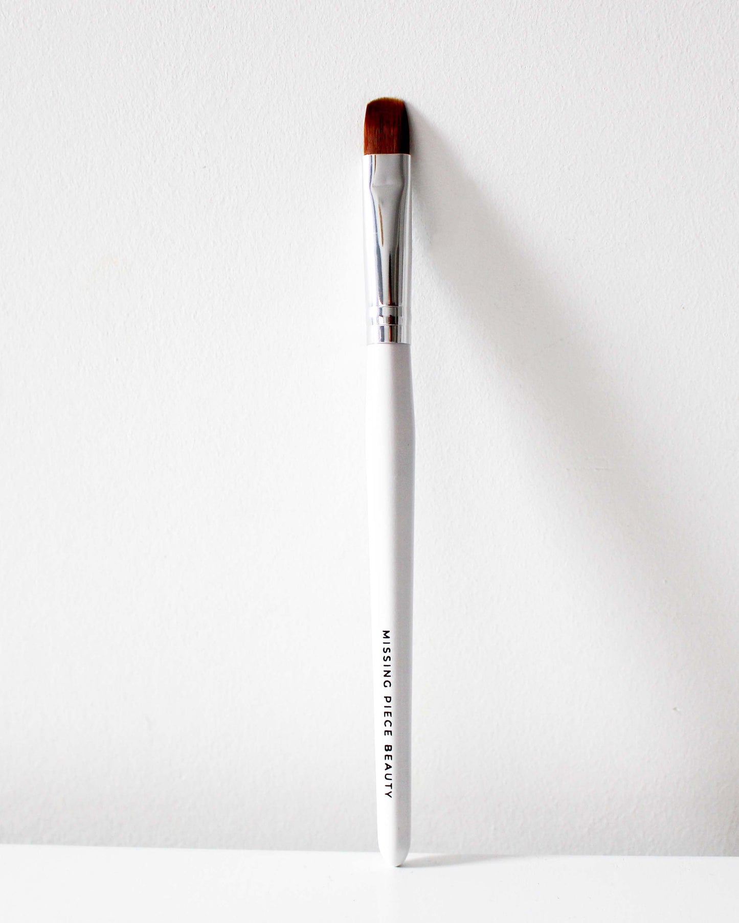 Carve 'Em Brow Carving/Eyeshadow Brush