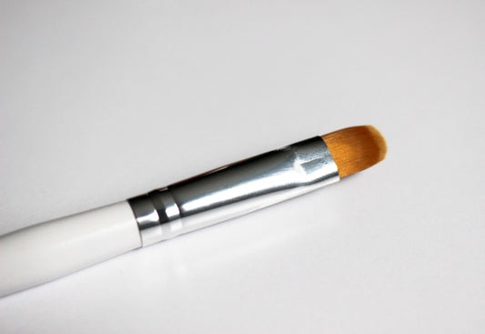 Carve 'Em Brow Carving/Eyeshadow Brush